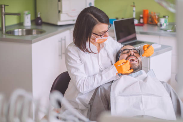 Best Emergency Tooth Extraction in Valmeyer, IL